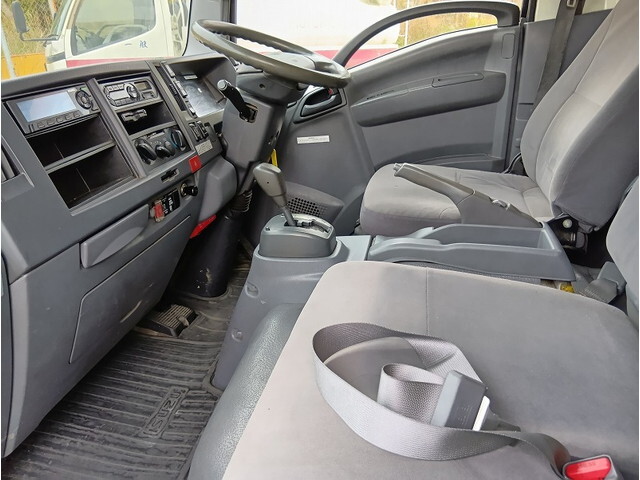 いすゞエルフアルミバン小型（2t・3t）[写真29]