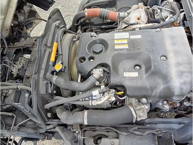 いすゞエルフアルミバン小型（2t・3t）[写真31]