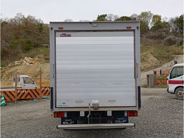 いすゞエルフアルミバン小型（2t・3t）[写真07]