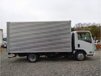 いすゞエルフアルミバン小型（2t・3t）[写真09]