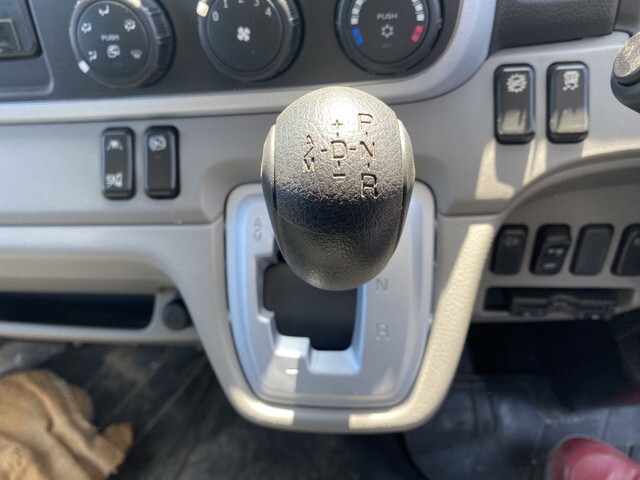 三菱ふそうキャンター冷凍車（冷蔵車）小型（2t・3t）[写真24]