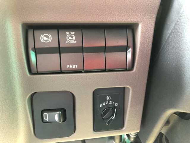 三菱ふそうキャンターダンプ小型（2t・3t）[写真11]