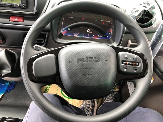 三菱ふそうキャンターダンプ小型（2t・3t）[写真16]
