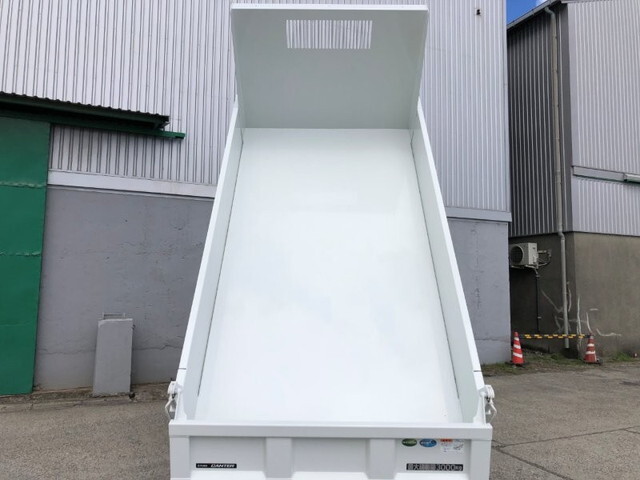 三菱ふそうキャンターダンプ小型（2t・3t）[写真08]