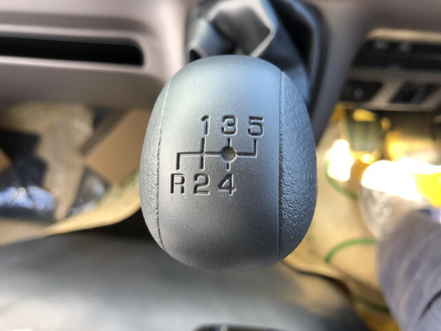 三菱ふそうキャンターダンプ小型（2t・3t）[写真11]