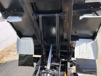 三菱ふそうキャンターダンプ小型（2t・3t）[写真19]