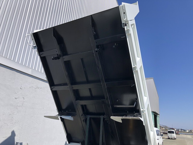 三菱ふそうキャンターダンプ小型（2t・3t）[写真19]