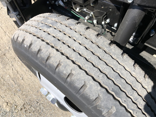 三菱ふそうキャンターダンプ小型（2t・3t）[写真24]