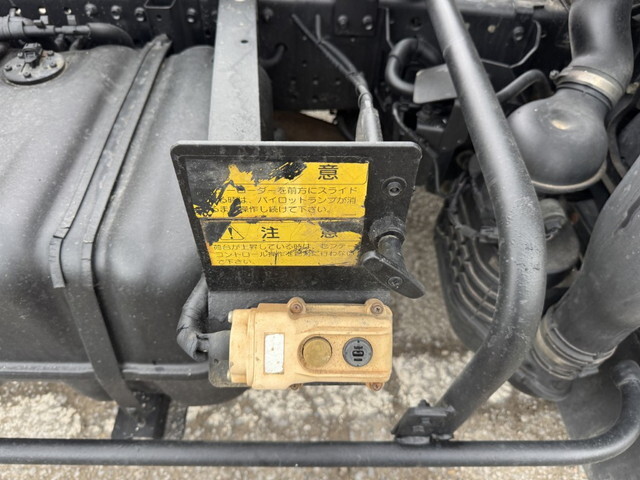 いすゞエルフローダーダンプ小型（2t・3t）[写真14]