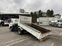 いすゞエルフローダーダンプ小型（2t・3t）[写真17]