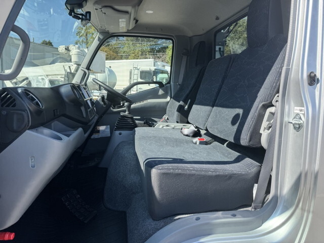 トヨタダイナセーフティローダー小型（2t・3t）[写真25]