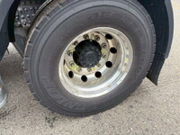 UDトラックスクオントレーラーヘッド（トラクターヘッド）大型（10t）[写真13]