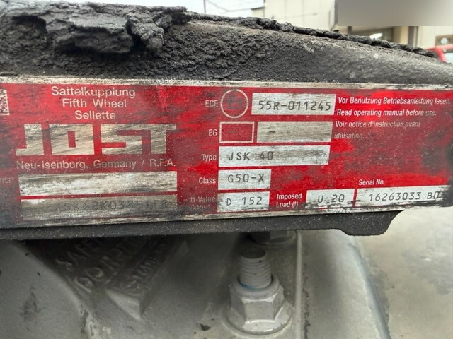 UDトラックスクオントレーラーヘッド（トラクターヘッド）大型（10t）[写真09]