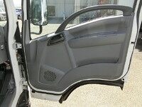 マツダタイタンアルミバン小型（2t・3t）[写真18]