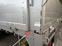 UDトラックスクオンアルミブロック大型（10t）[写真20]