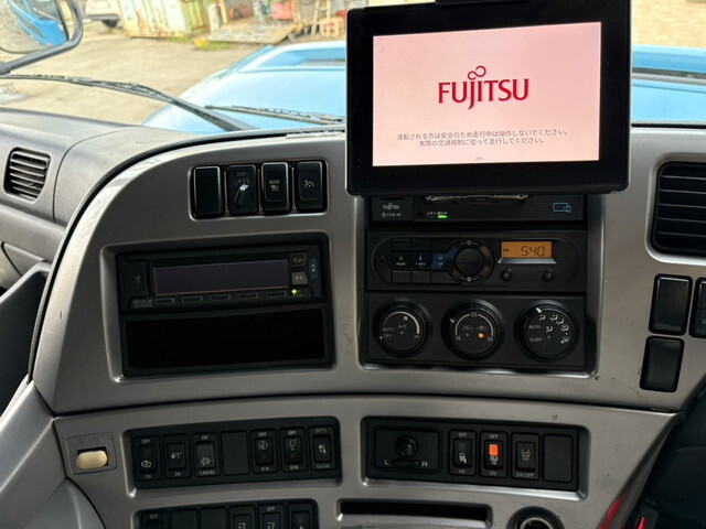 UDトラックスクオンアルミブロック大型（10t）[写真08]