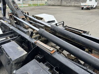 三菱ふそうファイターコンテナ専用車中型（4t）[写真12]