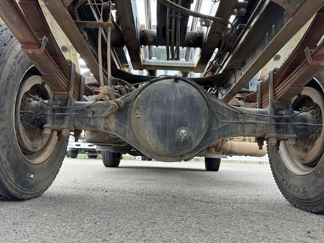 三菱ふそうファイターコンテナ専用車中型（4t）[写真19]