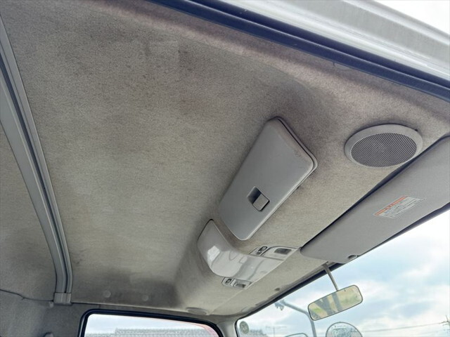 三菱ふそうファイターコンテナ専用車中型（4t）[写真23]