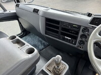 三菱ふそうファイターコンテナ専用車中型（4t）[写真25]