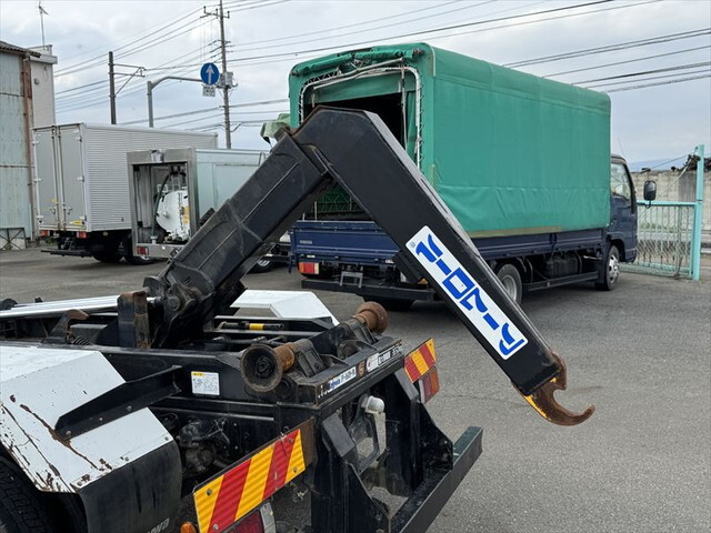 三菱ふそうファイターコンテナ専用車中型（4t）[写真07]