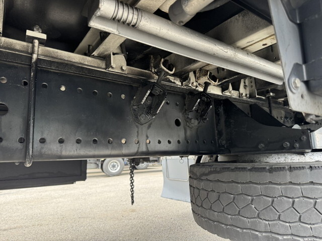 日野プロフィアアルミウイング大型（10t）[写真27]