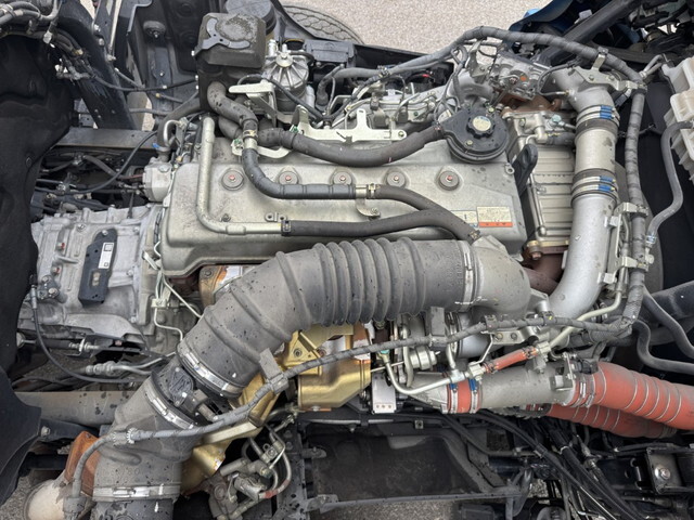 日野プロフィアアルミウイング大型（10t）[写真35]