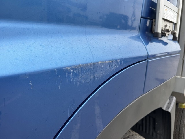 日野プロフィアアルミウイング大型（10t）[写真38]