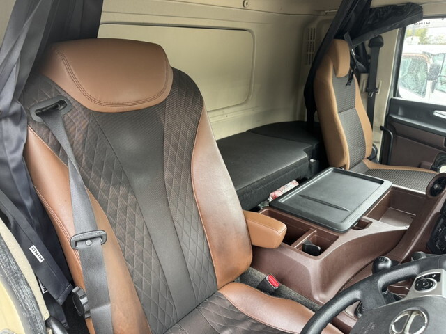 日野プロフィアアルミウイング大型（10t）[写真05]