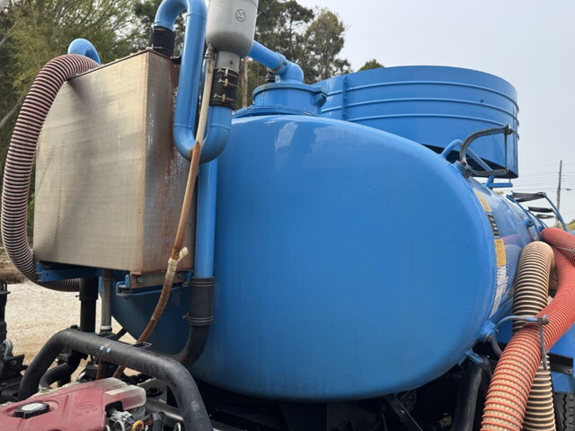 日野デュトロバキュームカー小型（2t・3t）[写真29]