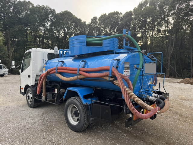 日野デュトロバキュームカー小型（2t・3t）[写真04]