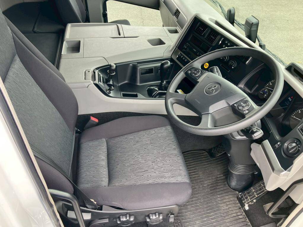 三菱ふそうスーパーグレートセーフティローダー大型（10t）[写真21]