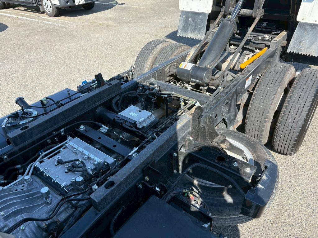 三菱ふそうキャンターダンプ小型（2t・3t）[写真12]