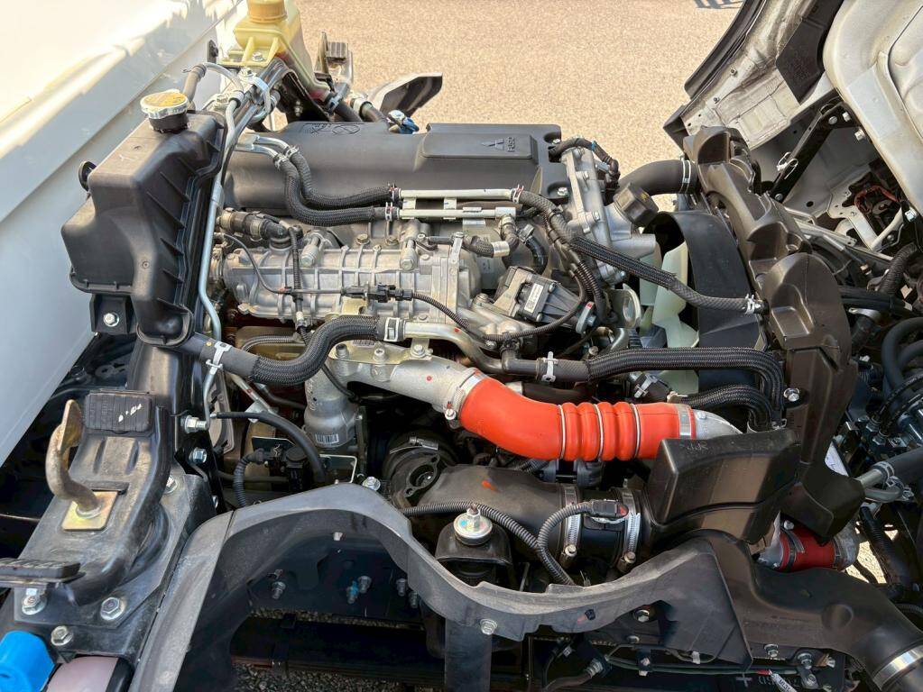 三菱ふそうキャンターダンプ小型（2t・3t）[写真17]