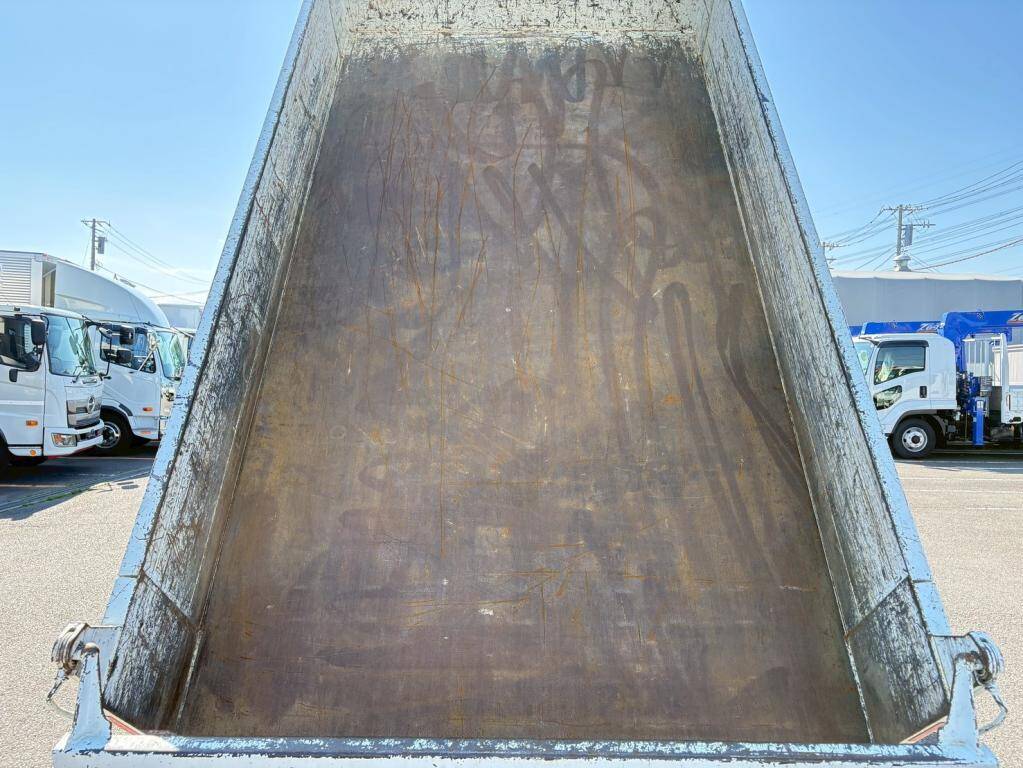 三菱ふそうキャンターダンプ小型（2t・3t）[写真06]