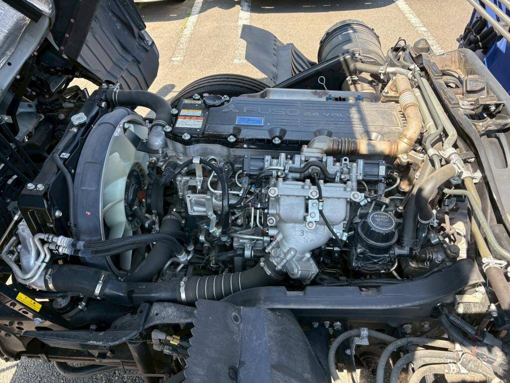 三菱ふそうファイタークレーン4段増トン（6t・8t）[写真14]