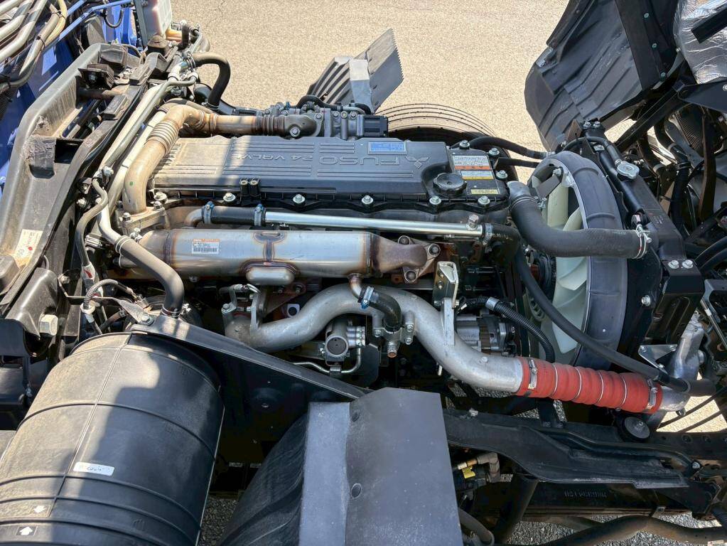 三菱ふそうファイタークレーン4段増トン（6t・8t）[写真15]