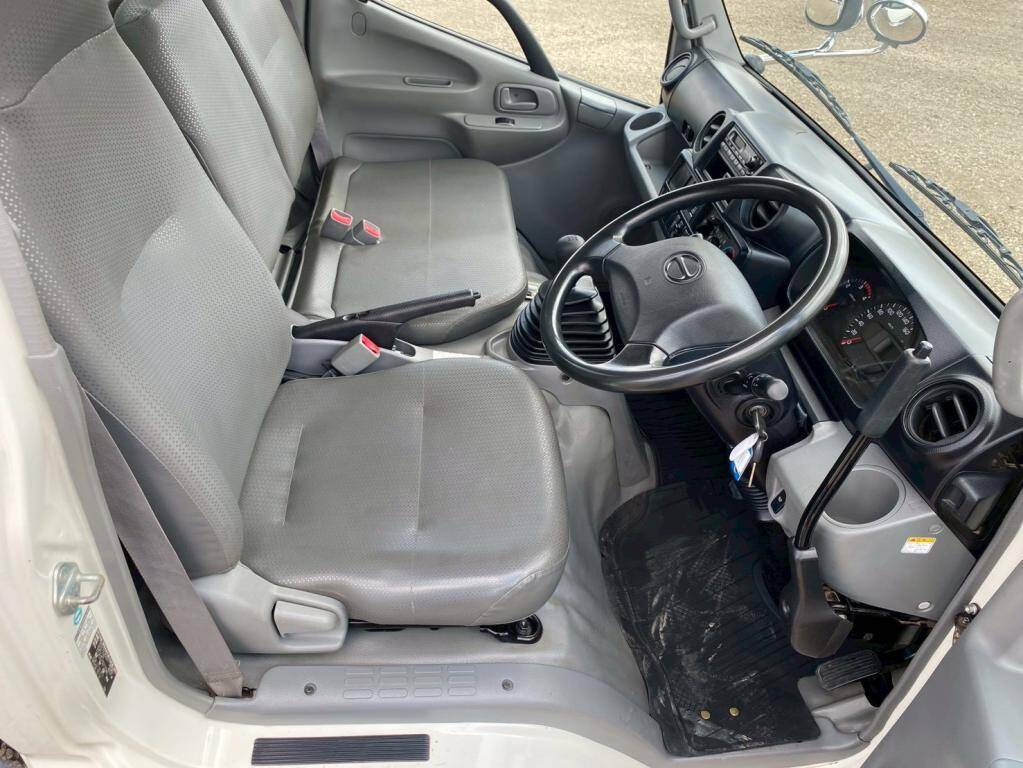 日野デュトロローダーダンプ小型（2t・3t）[写真21]