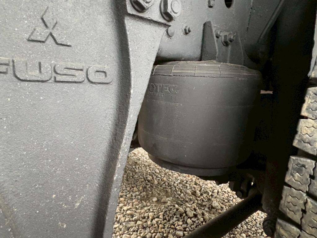 三菱ふそうスーパーグレートクレーン4段大型（10t）[写真13]