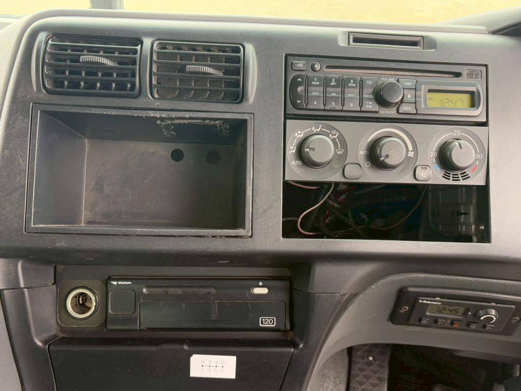 三菱ふそうスーパーグレートクレーン4段大型（10t）[写真18]