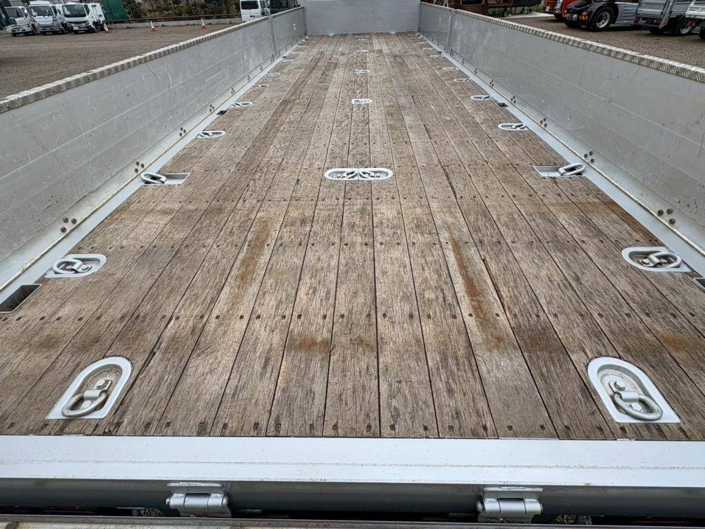 三菱ふそうスーパーグレートクレーン4段大型（10t）[写真06]