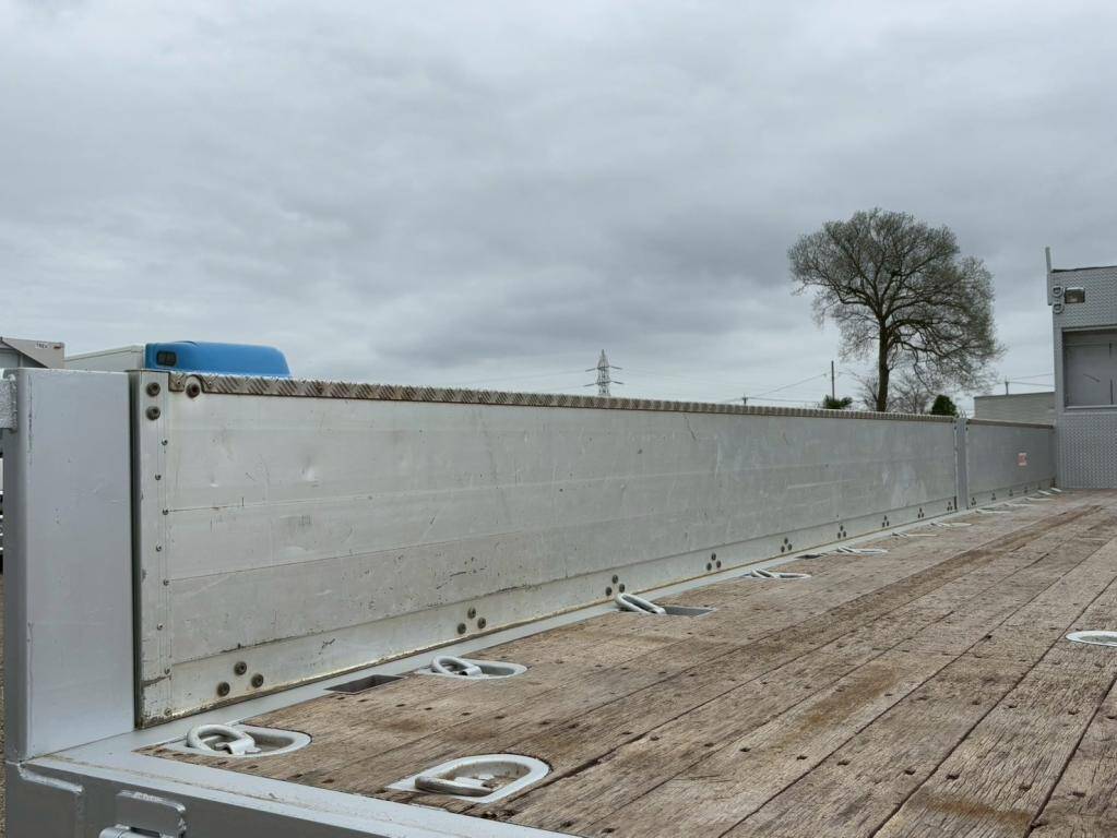 三菱ふそうスーパーグレートクレーン4段大型（10t）[写真07]