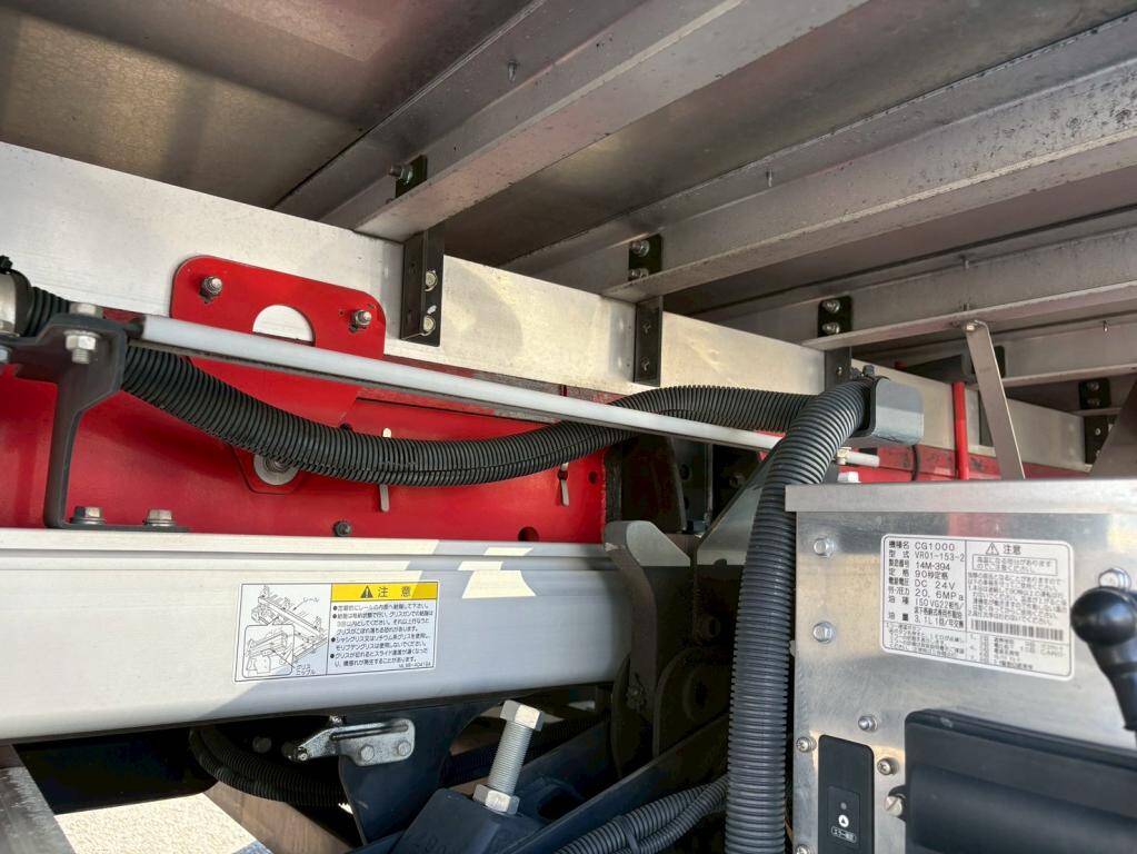 日野レンジャー冷凍車（冷蔵車）中型（4t）[写真16]