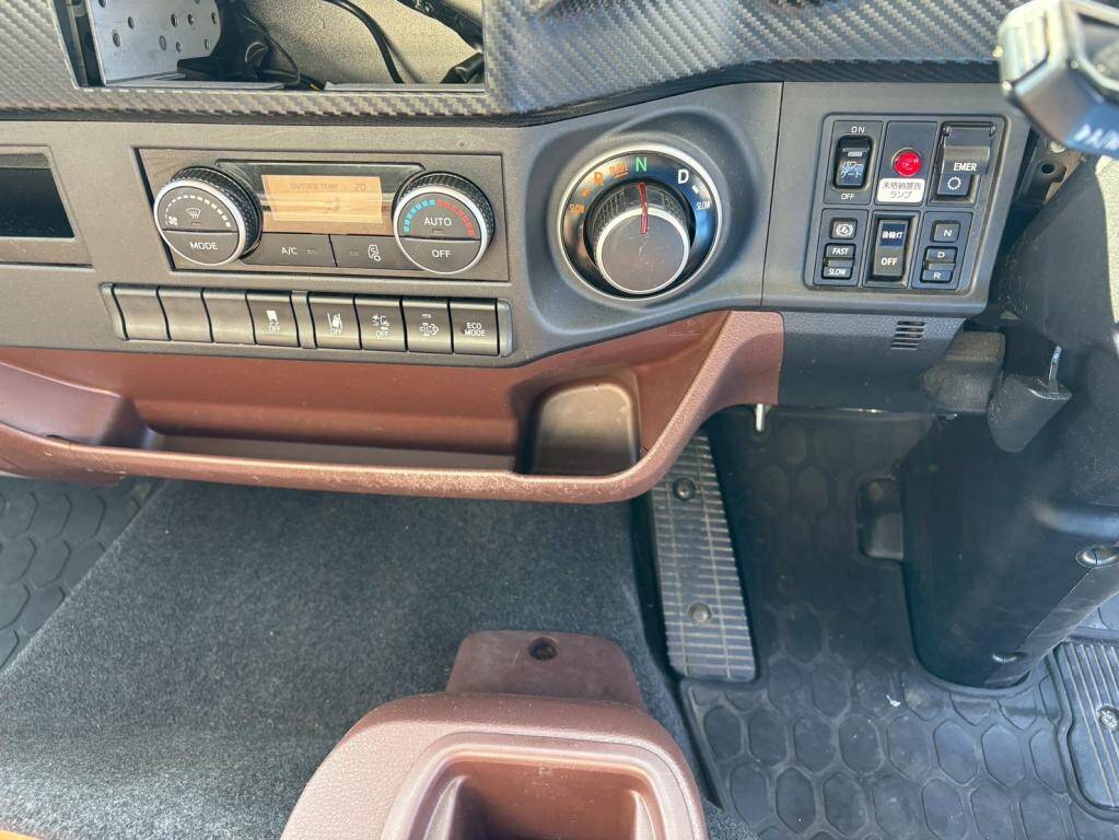 日野レンジャー冷凍車（冷蔵車）中型（4t）[写真23]