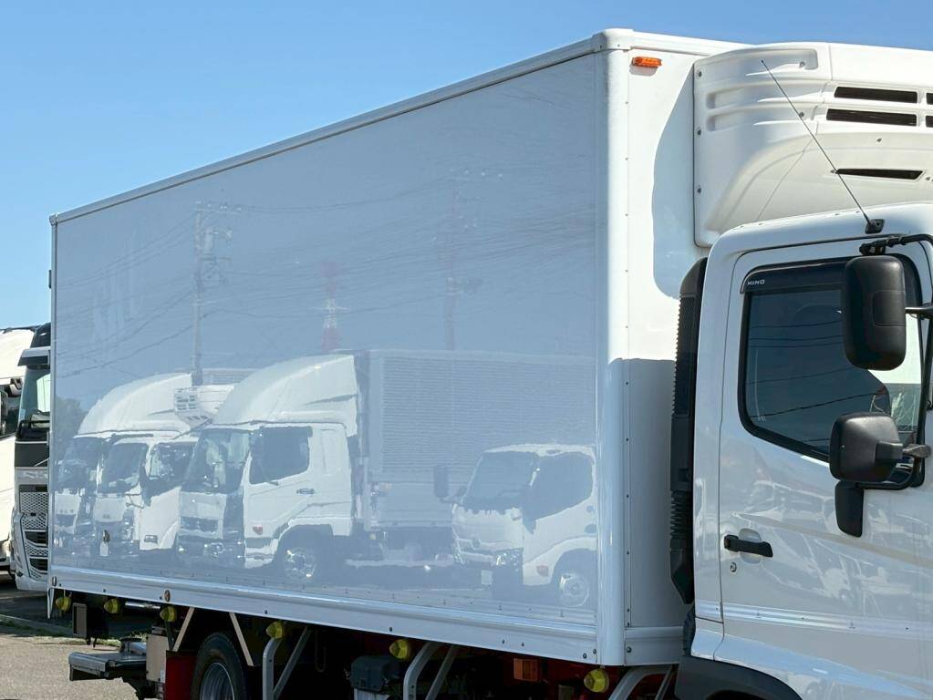 日野レンジャー冷凍車（冷蔵車）中型（4t）[写真05]