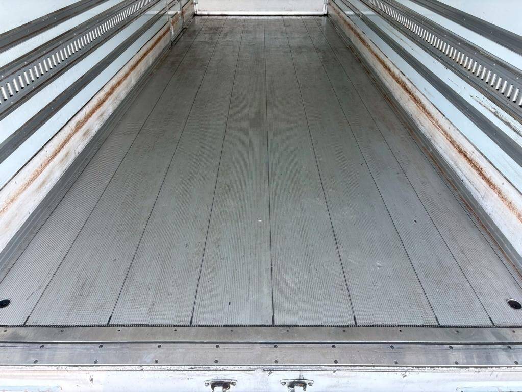 日野レンジャー冷凍車（冷蔵車）中型（4t）[写真08]