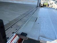 日野レンジャー冷凍車（冷蔵車）中型（4t）[写真12]