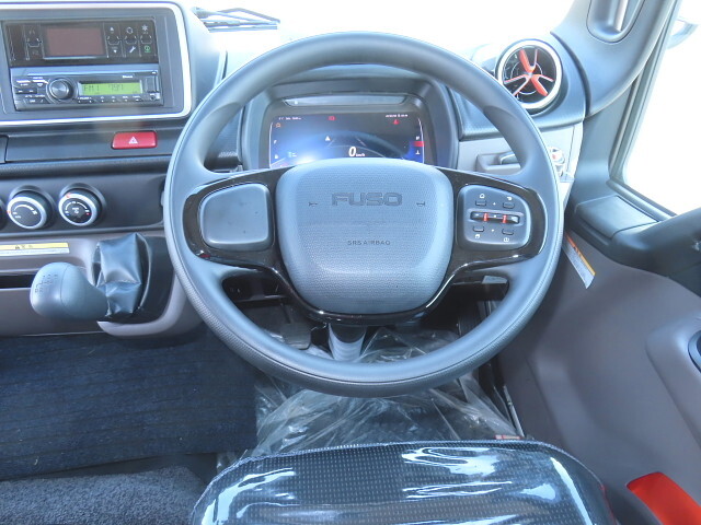 三菱ふそうキャンター冷凍車（冷蔵車）小型（2t・3t）[写真26]