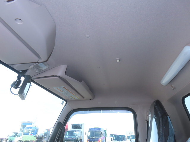 三菱ふそうキャンター冷凍車（冷蔵車）小型（2t・3t）[写真27]