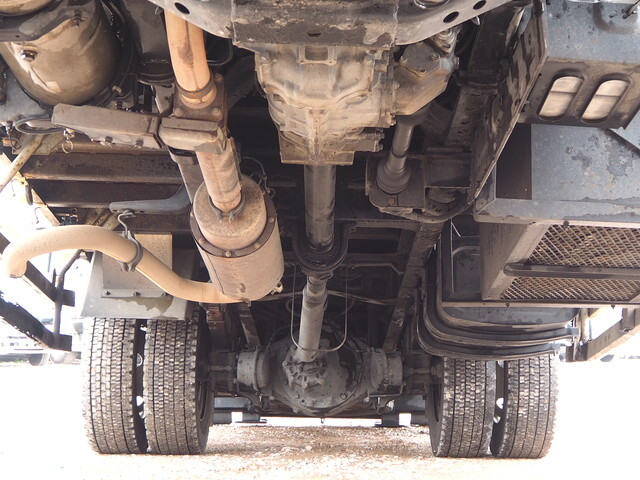 日野レンジャーセルフクレーン4段増トン（6t・8t）[写真12]